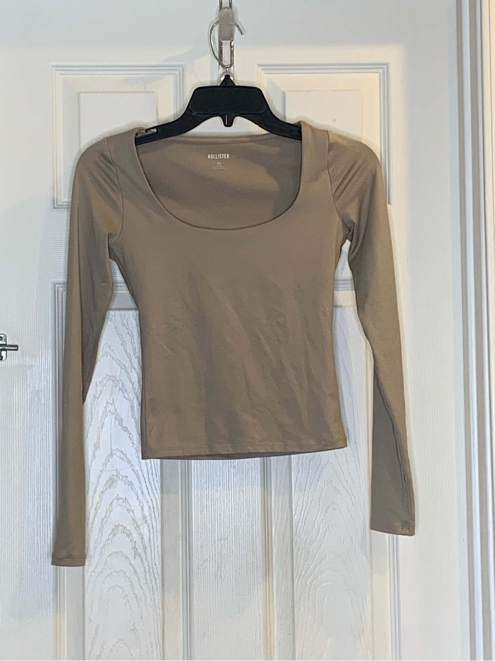 Hollister Taupe Fitted Top Size XS Long